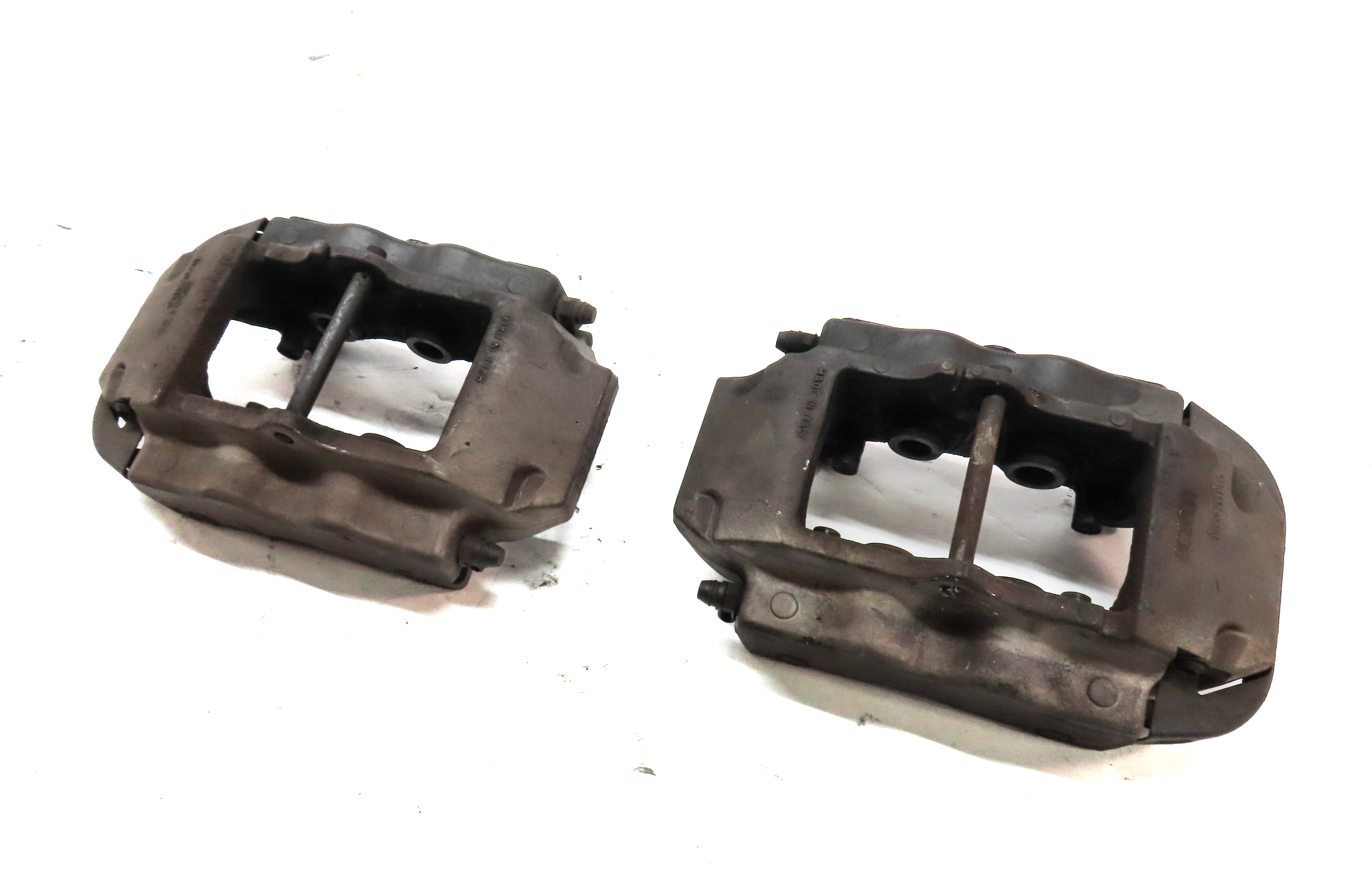 2004-2015 VW TOUAREG - AUDI Q7 (4L) REAR ABS DISC BRAKE CALIPER SET (BREMBO) — exact item pictured